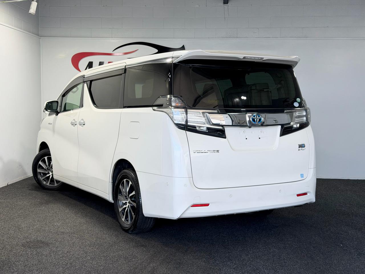 2015 Toyota Vellfire