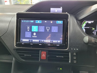 2016 Toyota Noah - Thumbnail