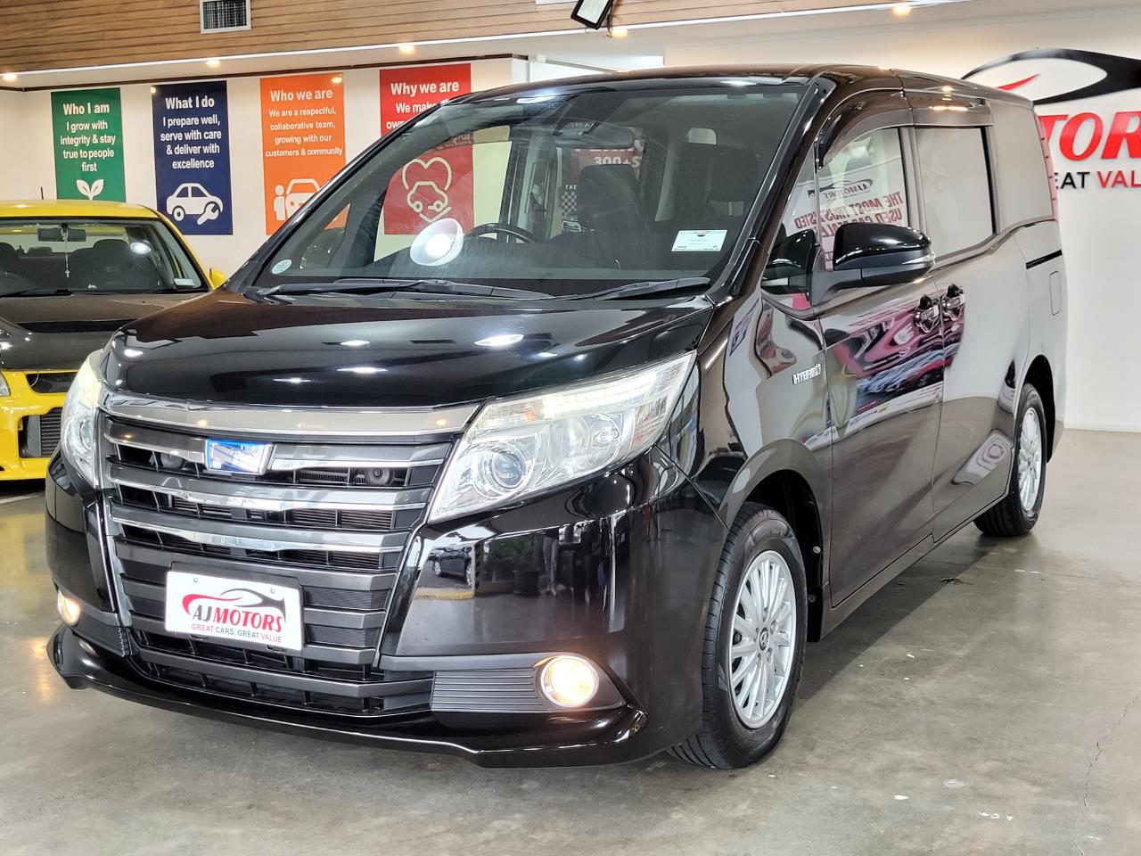 2016 Toyota Noah