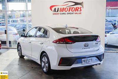 2022 Hyundai IONIQ - Thumbnail