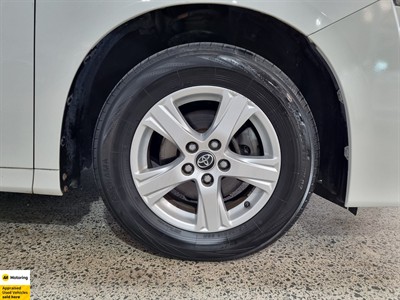 2018 Toyota Vellfire - Thumbnail