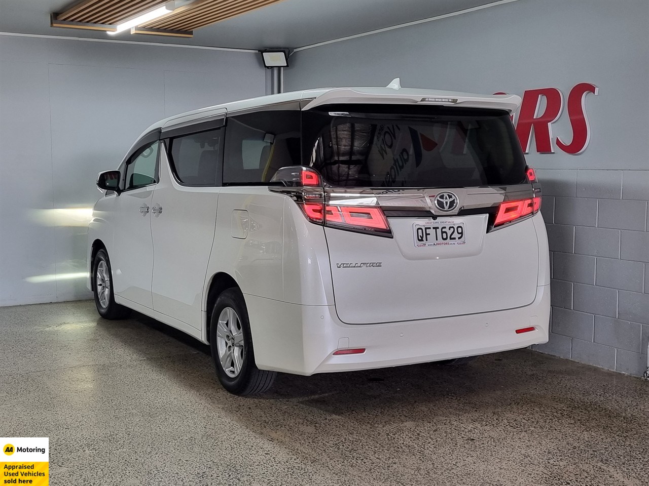 2018 Toyota Vellfire