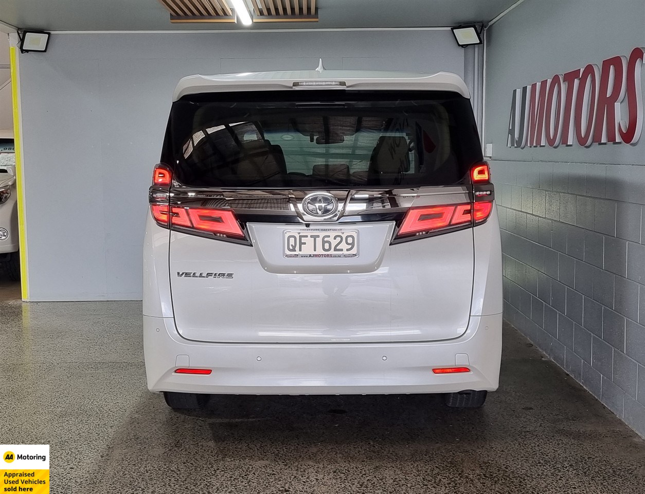 2018 Toyota Vellfire