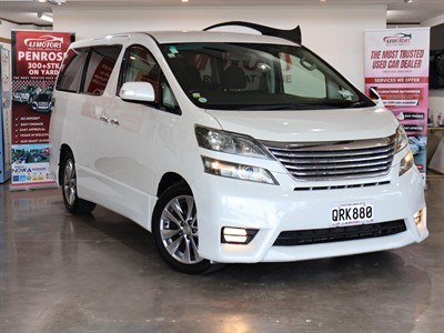 2010 Toyota Vellfire - Thumbnail