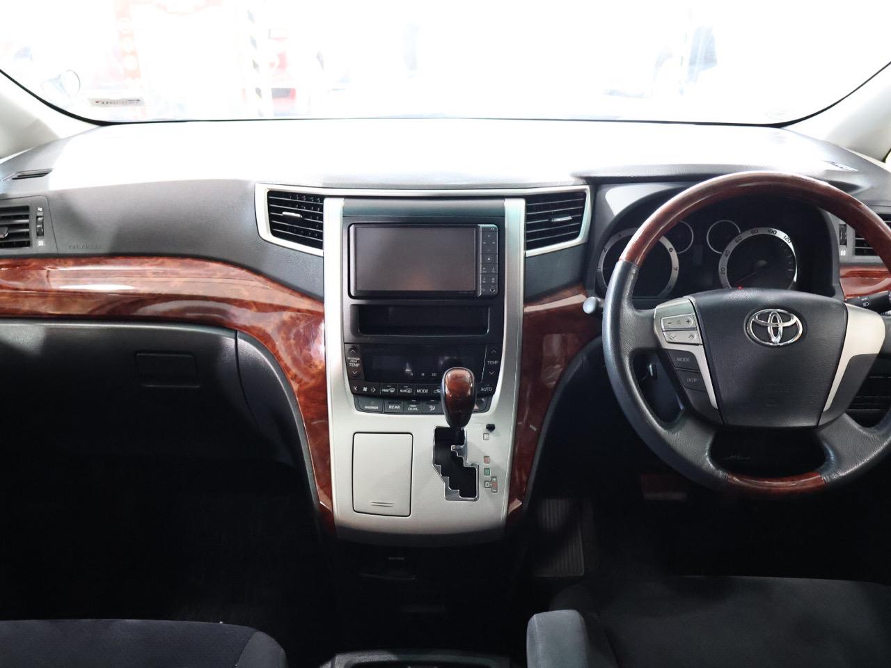 2010 Toyota Vellfire