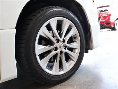 2010 Toyota Vellfire - Thumbnail