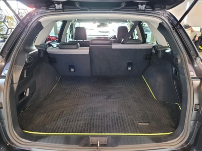 2017 Subaru Outback - Thumbnail