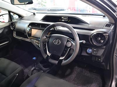 2019 Toyota Aqua - Thumbnail