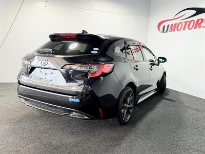 2020 Toyota Corolla - Thumbnail