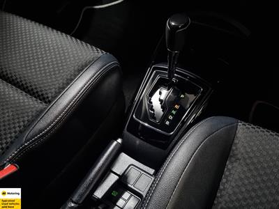 2017 Toyota Corolla - Thumbnail