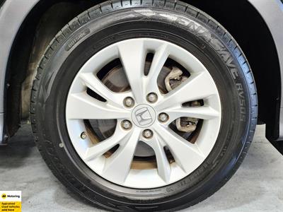 2015 Honda Vezel - Thumbnail