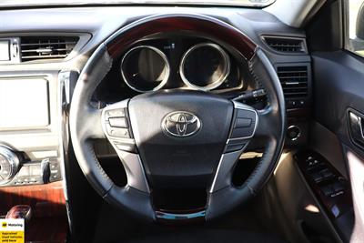 2012 Toyota Mark-X - Thumbnail