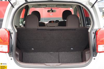 2013 Toyota Porte - Thumbnail