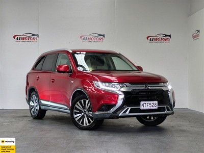 2021 Mitsubishi Outlander - Thumbnail
