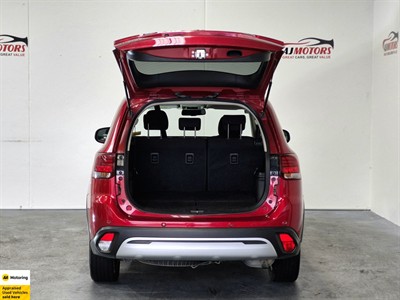 2021 Mitsubishi Outlander - Thumbnail