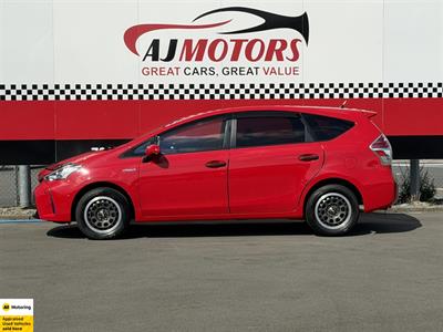 2014 Toyota Prius - Thumbnail