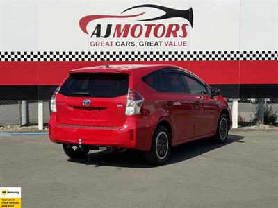 2014 Toyota Prius - Thumbnail