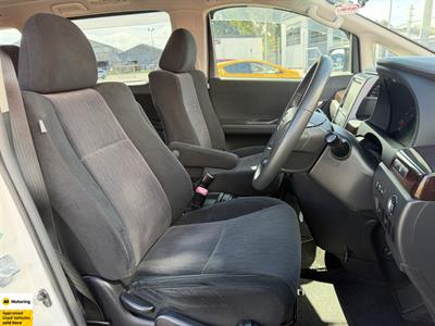 2012 Toyota Alphard - Thumbnail