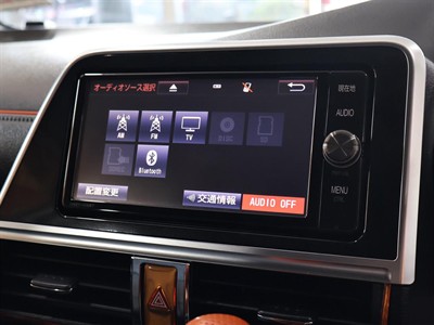 2017 Toyota Sienta - Thumbnail