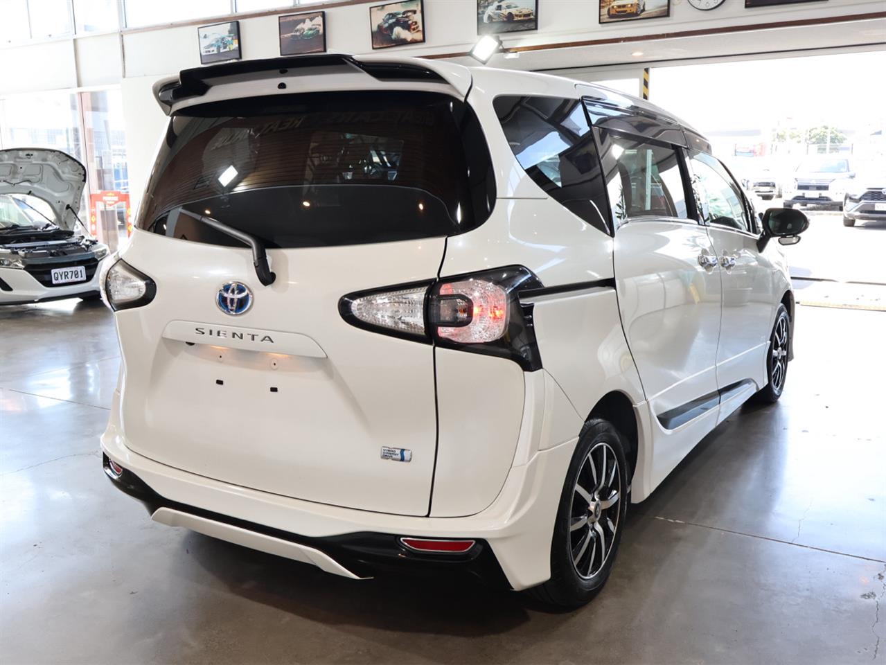 2017 Toyota Sienta