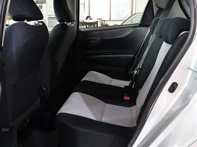 2013 Toyota Yaris - Thumbnail