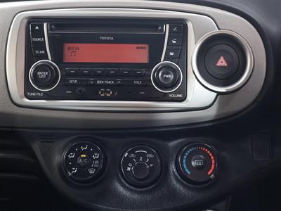 2013 Toyota Yaris - Thumbnail