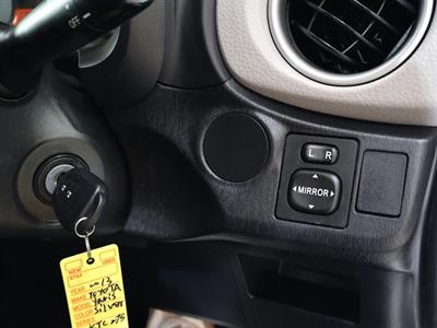 2013 Toyota Yaris - Thumbnail