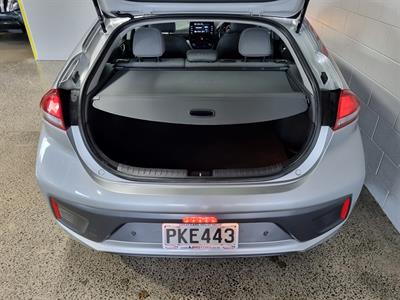 2022 Hyundai IONIQ - Thumbnail