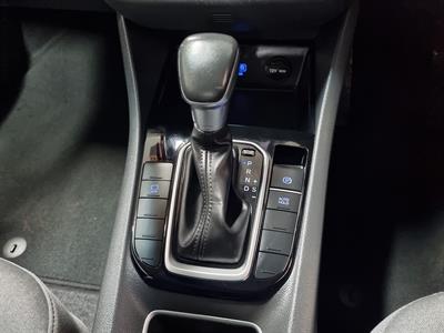 2022 Hyundai IONIQ - Thumbnail