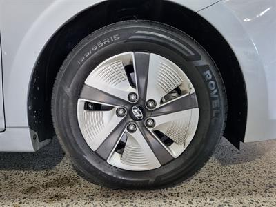 2022 Hyundai IONIQ - Thumbnail