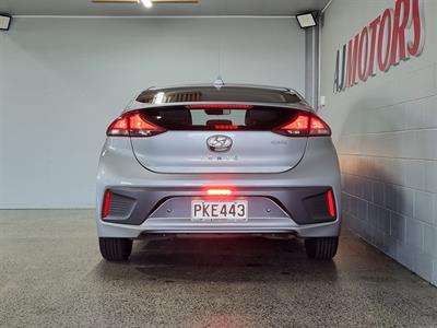 2022 Hyundai IONIQ - Thumbnail