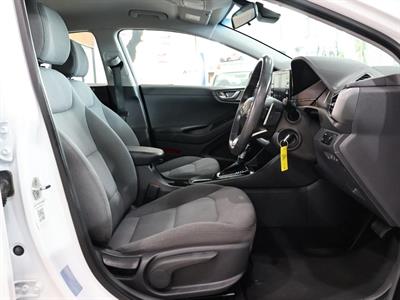 2022 Hyundai IONIQ - Thumbnail