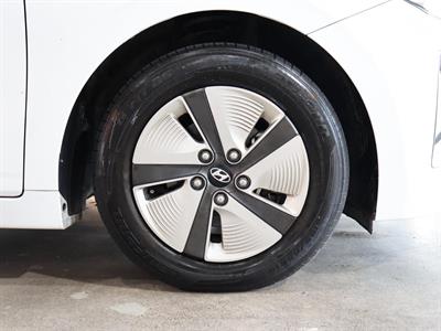 2022 Hyundai IONIQ - Thumbnail