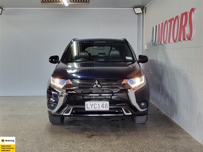 2019 Mitsubishi Outlander - Thumbnail