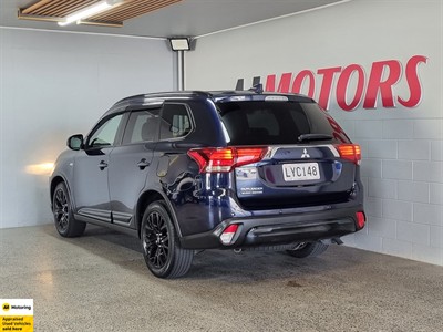 2019 Mitsubishi Outlander - Thumbnail