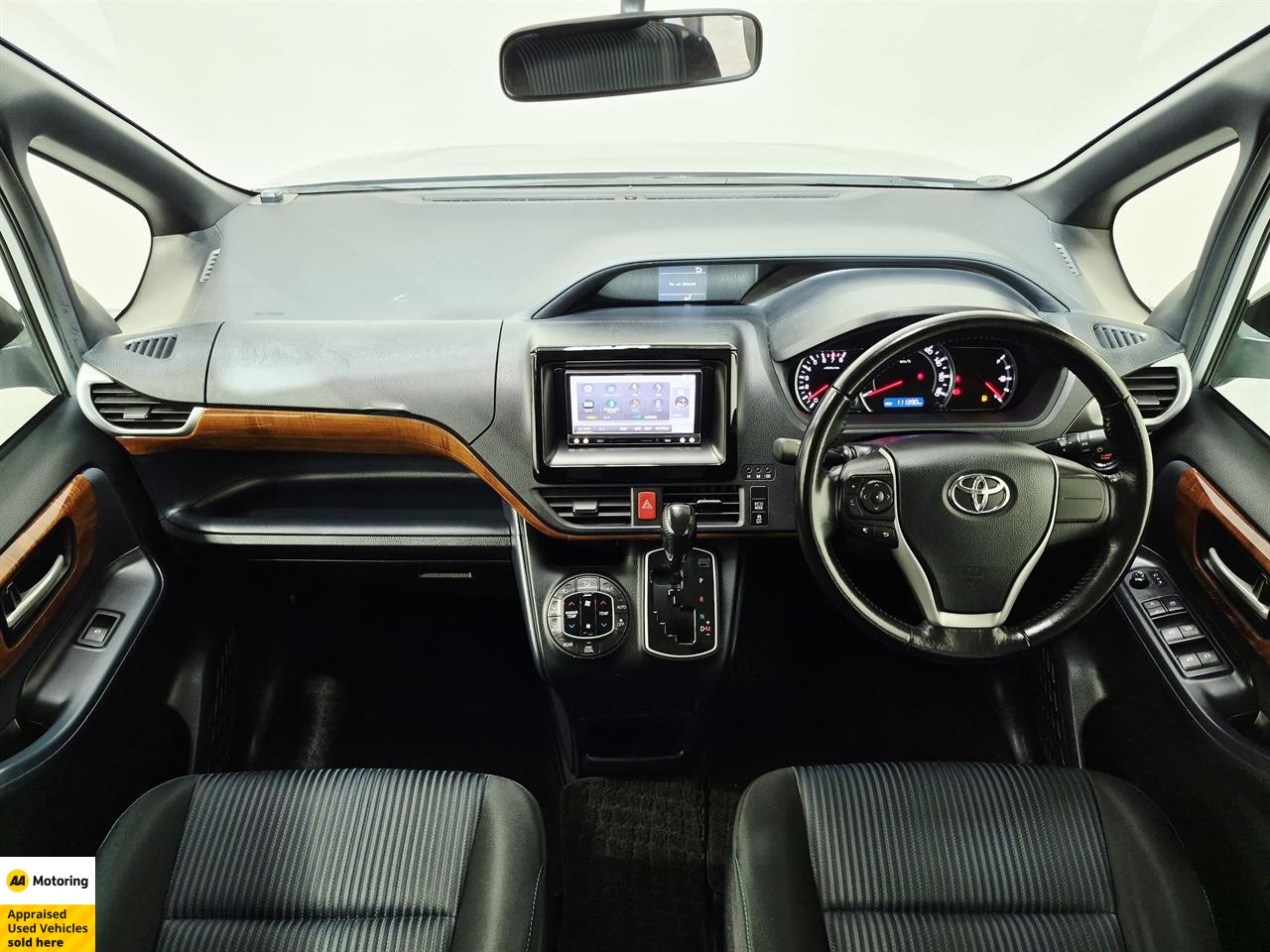 2014 Toyota Voxy