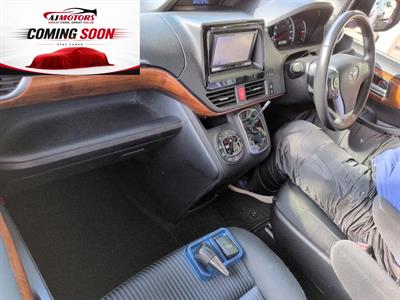 2014 Toyota Voxy - Thumbnail