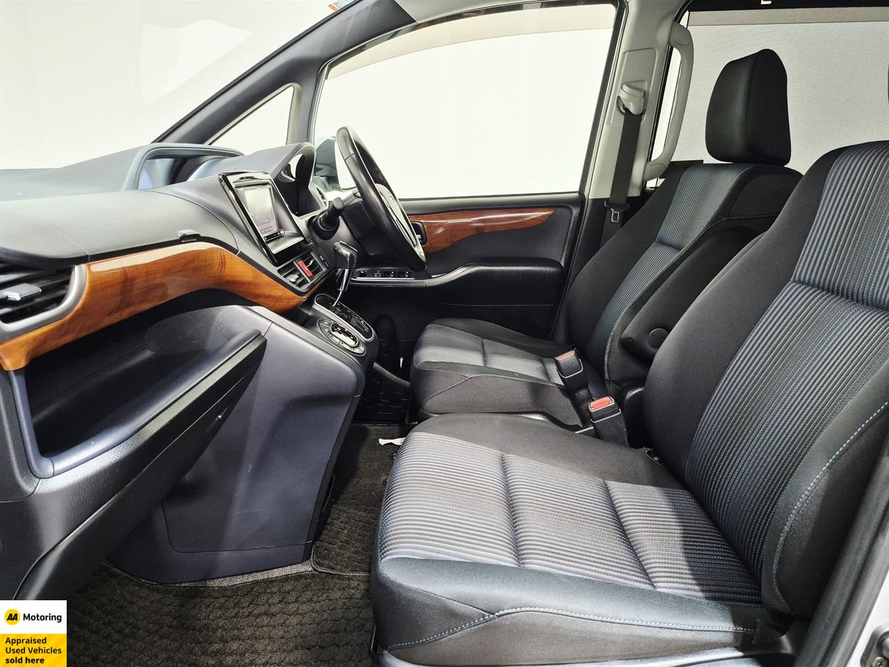 2014 Toyota Voxy
