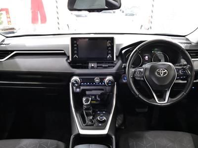 2020 Toyota RAV4 - Thumbnail