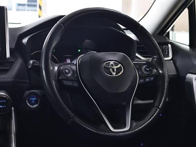 2020 Toyota RAV4 - Thumbnail