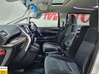 2016 Toyota Alphard - Thumbnail