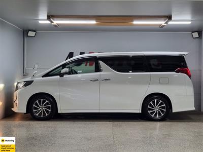 2016 Toyota Alphard - Thumbnail