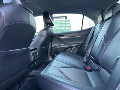 2021 Toyota Camry - Thumbnail