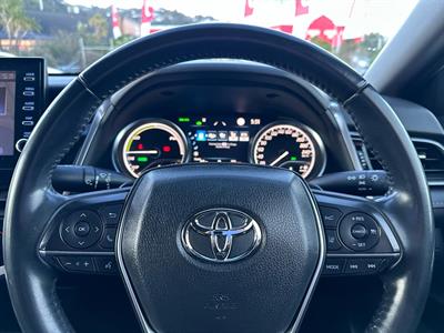 2021 Toyota Camry - Thumbnail