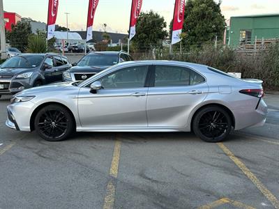 2021 Toyota Camry - Thumbnail