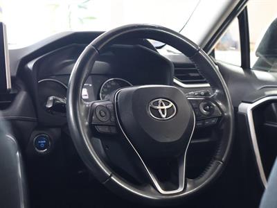 2022 Toyota RAV4 - Thumbnail