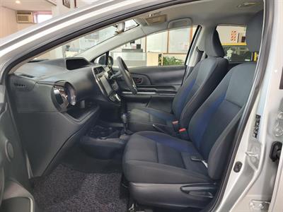 2017 Toyota Aqua - Thumbnail