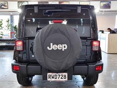 2018 Jeep Wrangler - Thumbnail
