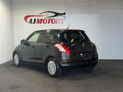 2013 Suzuki Swift - Thumbnail