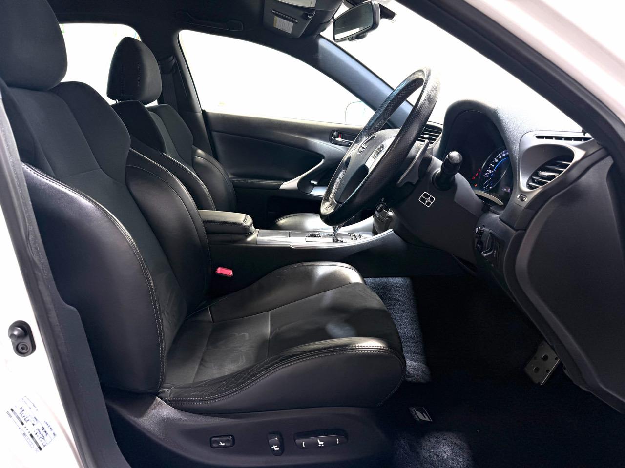 2013 Lexus IS